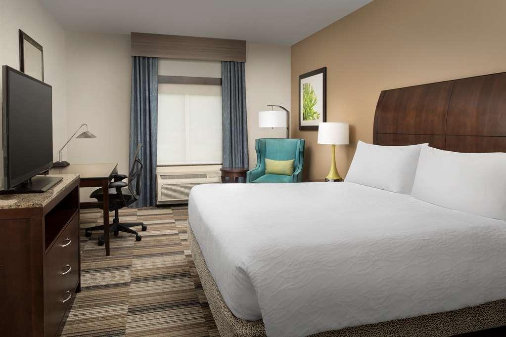 Hilton Garden Inn Charlotte/Mooresville Pokój zdjęcie