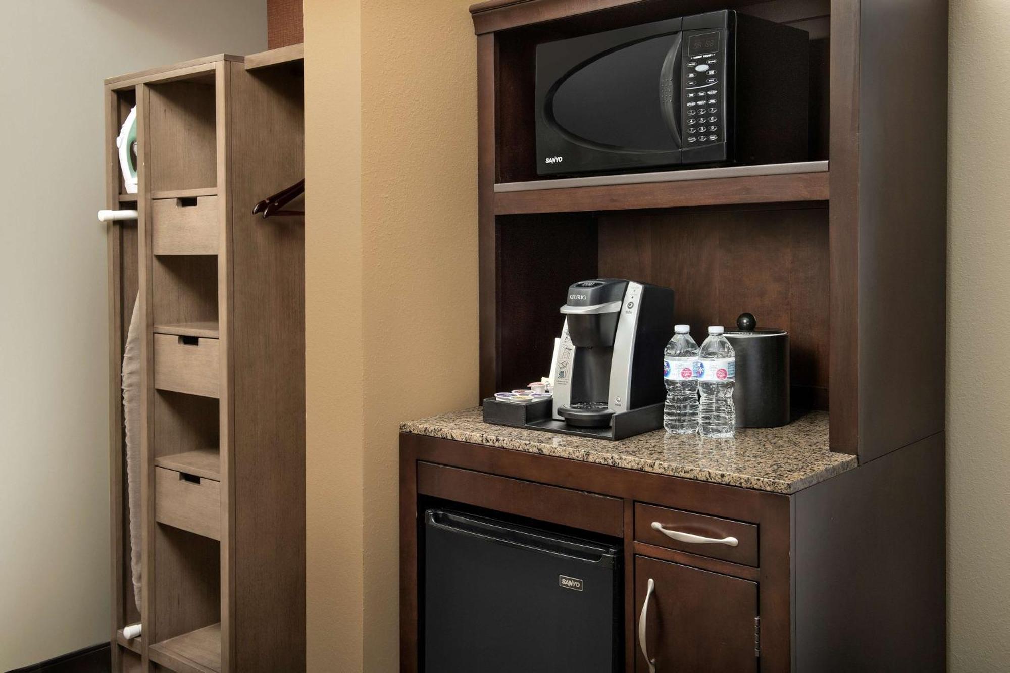 Hilton Garden Inn Charlotte/Mooresville Zewnętrze zdjęcie