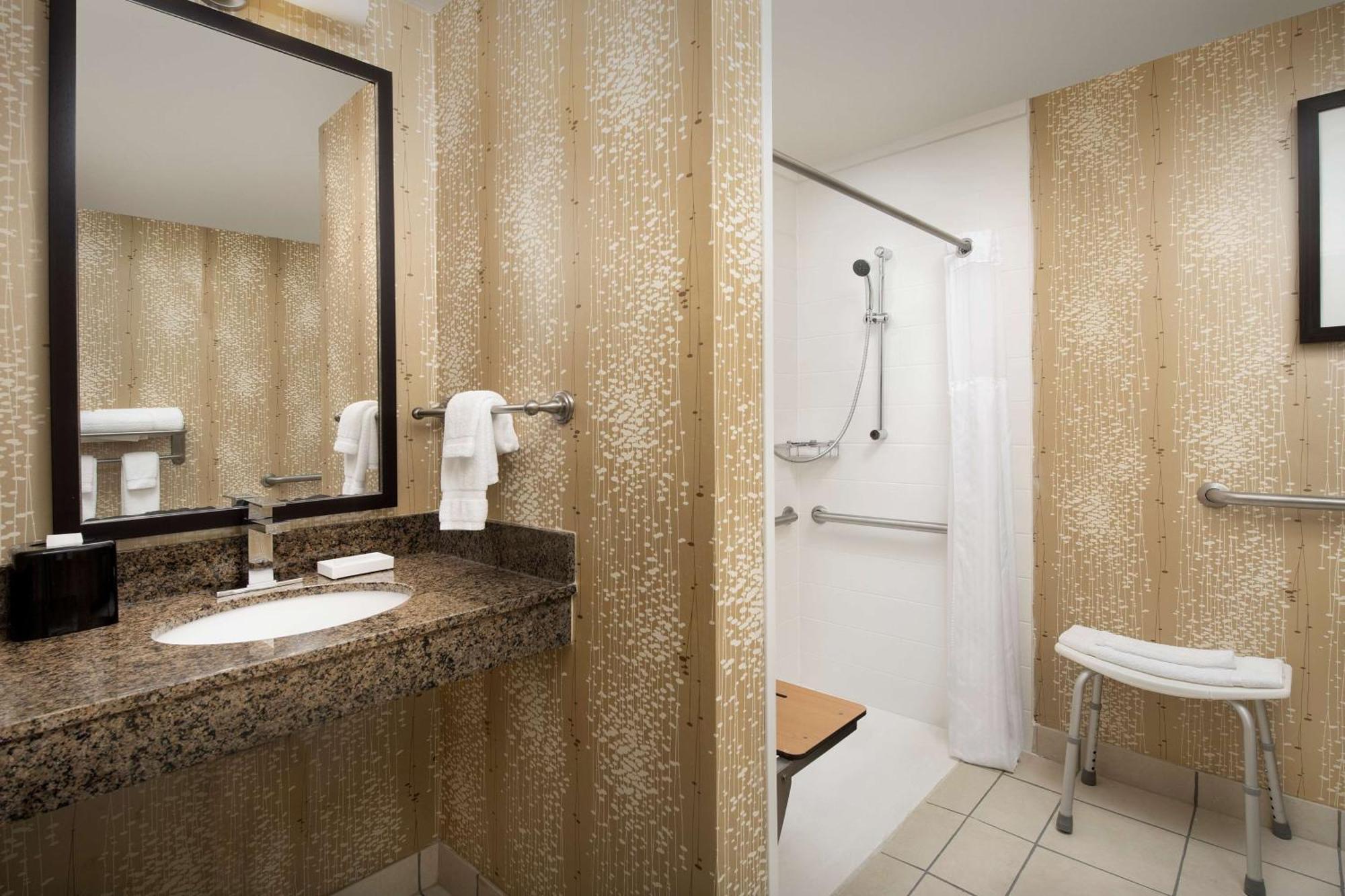 Hilton Garden Inn Charlotte/Mooresville Zewnętrze zdjęcie