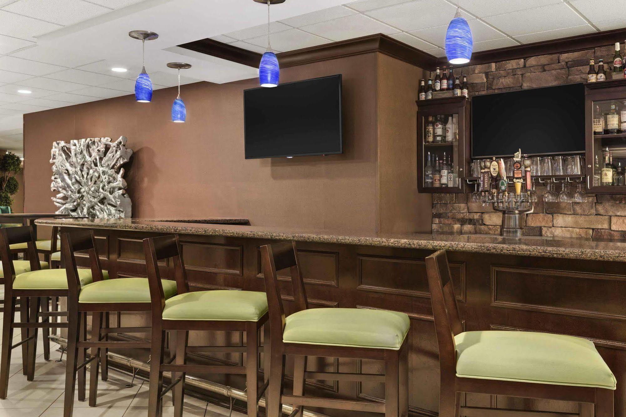 Hilton Garden Inn Charlotte/Mooresville Zewnętrze zdjęcie